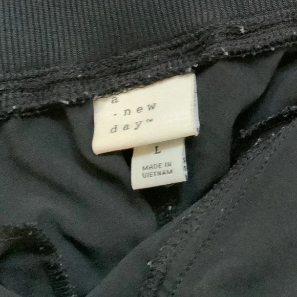 A New Day Black L X 2 Pair Black Lightweight Pants Travel Outdoor Essential - Picture 2 of 3